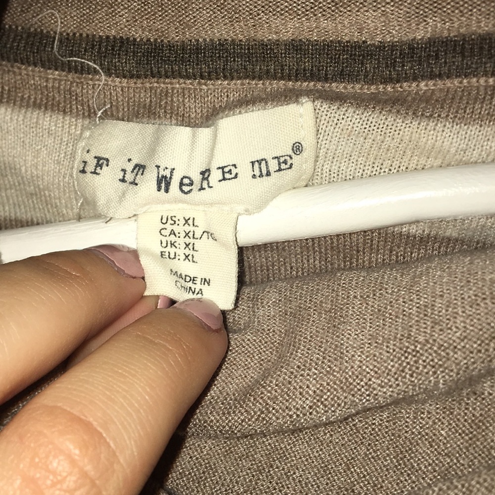 Sweater - Picture 3 of 4